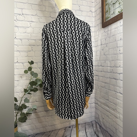 Zara Satin Chain Button Down tunic blouse - Picture 5 of 7